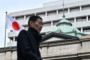 Banco do Japão aumenta principal taxa de juros pela primeira vez em 17 anos