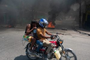 Gangues ampliam domínio sobre capital do Haiti, segundo ONU