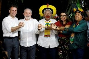 No Pará, Macron condecora Raoni e Lula defende 'compartilhar com o mundo' exploração da biodiversidade
