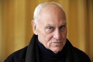 Richard Serra, um dos grandes nomes da arte contemporânea, morre aos 85 anos