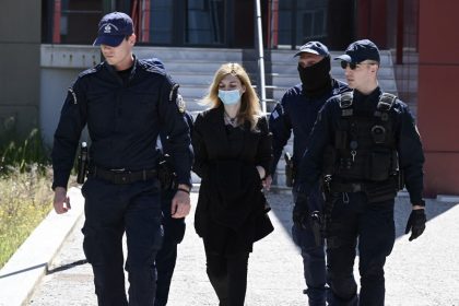 Justiça da Grécia condena mãe infanticida à prisão perpétua