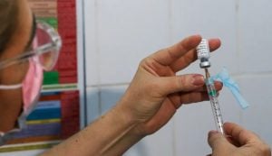 São Paulo iniciará a vacinação contra a dengue em escolas