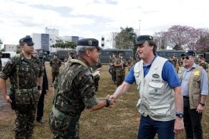 Pazuello e PL descumprem ordem de Moraes e mantêm general investigado