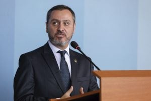 Quem é Andrei Rodrigues, diretor da PF que será ouvido pela CPI do Crime Organizado nesta terça