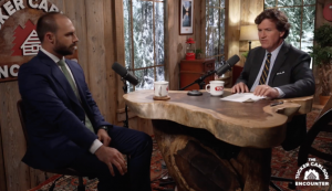 A Tucker Carlson, Eduardo diz não poder apontar fraude na eleição e prevê ser alvo da PF: 'Vai acontecer'