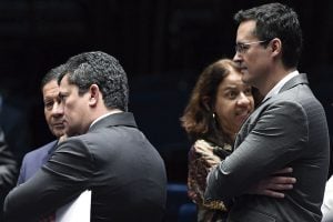 Os corruptos eram eles