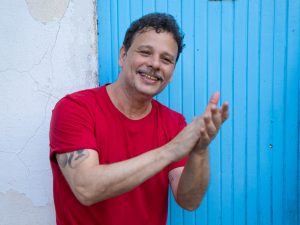 Em seu 7º disco, Moyseis Marques canta brasilidades, uma marca de sua geração da Lapa