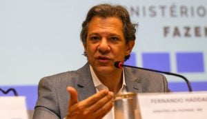 Haddad confirma ajuste da meta e projeta déficit zero em 2025