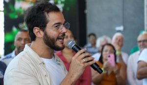 Ao lado de Marina Silva, Túlio Gadêlha lança pré-candidatura a prefeito de Recife