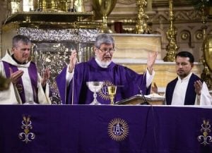 ‘Oremos todes’: missas católicas pela inclusão LGBTQIA+ na Cidade do México