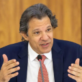 Haddad: distribuição de divdendos extraordinários da Petrobras depende do plano de investimentos