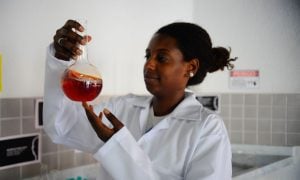 CNPq lança edital para apoiar formação de mulheres em ciências exatas