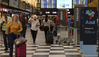 Lula sanciona lei para fundo de aviação socorrer companhias aéreas