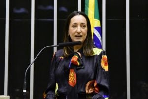 Rosangela Moro tem 10 dias para explicar mudança de domicílio eleitoral, determina Justiça