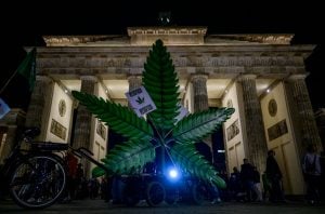 Alemanha legaliza o consumo recreativo de maconha apesar da oposição conservadora