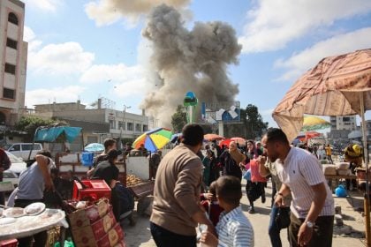 Israel volta a bombardear Gaza e permanece em alerta por ameaça iraniana
