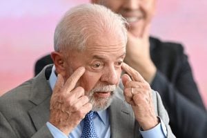 Lula vai ao STF contra desoneração da folha de setores da economia e de municípios
