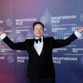 Novos usuários da rede X terão que pagar para publicar mensagens, anuncia Elon Musk