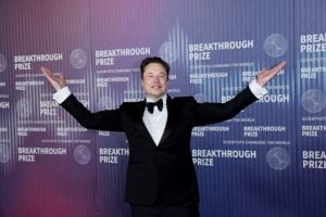 Novos usuários da rede X terão que pagar para publicar mensagens, anuncia Elon Musk