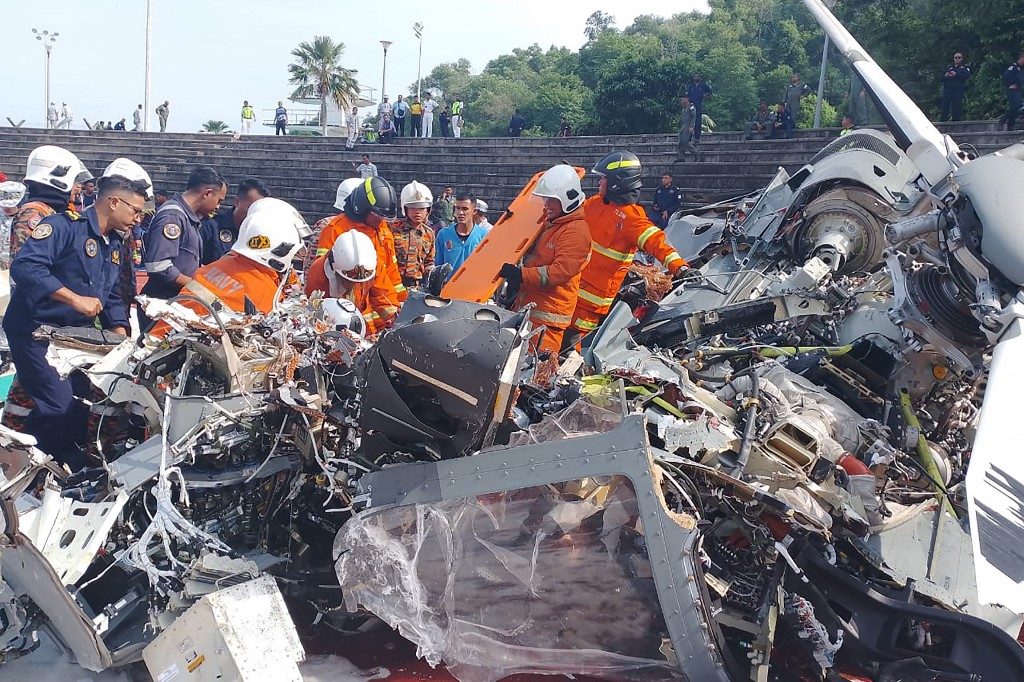 Colisão de helicópteros militares na Malásia deixa 10 mortos