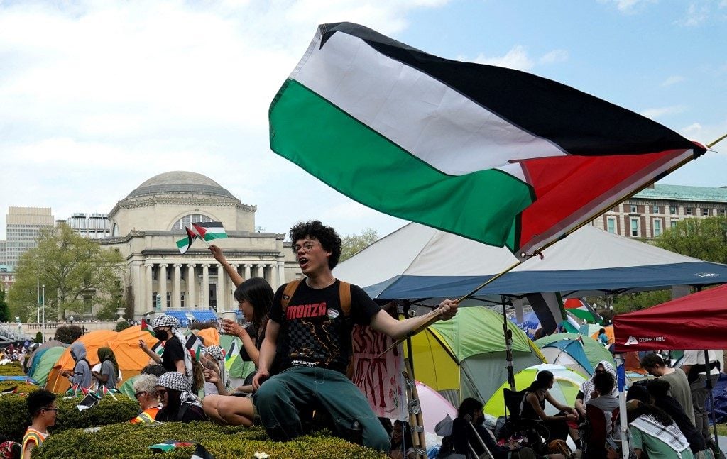 Universidade de Columbia suspende manifestantes pró-Palestina que desafiaram ultimato