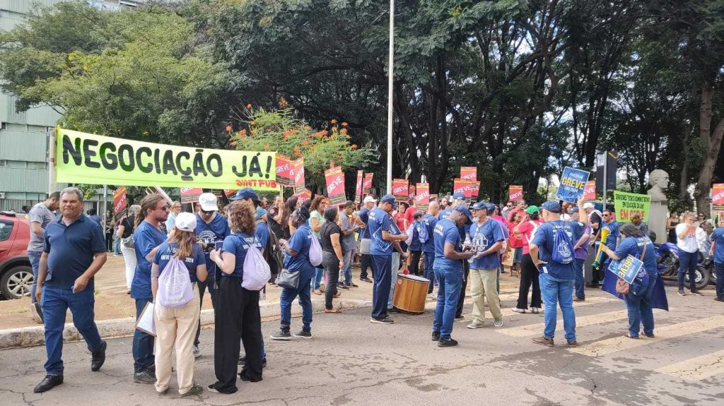 Entidades estudantis apoiam greve das federais e cobram orçamento da Educação fora do Arcabouço Fiscal