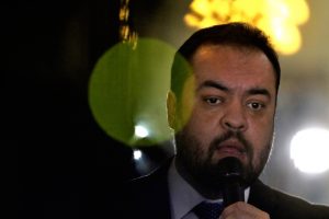 TRE do Rio retoma o julgamento que pode cassar o mandato de Cláudio Castro; relembre o voto do relator