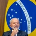 Lula sanciona leis que endurecem combate à violência contra a mulher e defende controle de redes