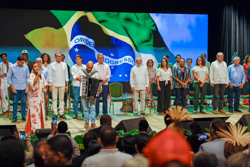 Lula sanciona o “SUS da Cultura”, que define a gestão do setor no país