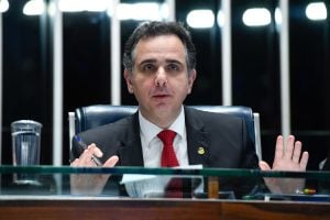 Pacheco defende permanência de Prates no comando da Petrobras