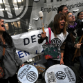 A resposta de funcionários públicos argentinos a Milei após demissões em massa