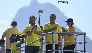 Em ato no Rio, Bolsonaro elogia Elon Musk e faz palanque para aliados nas eleições municipais