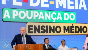 Lula anuncia ampliação do programa Pé de Meia; saiba quem serão os novos beneficiados