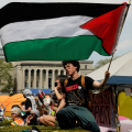Assembleia da ONU aprova resolução que poderá tornar a Palestina um Estado-membro