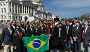 PSOL pede que STF inclua Eduardo Bolsonaro e Gustavo Gayer nas investigações do 8 de Janeiro