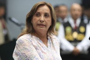 Justiça apreende relógios emprestados à presidente do Peru no caso Rolexgate