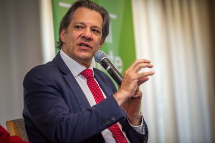 Ata do Copom mostra ʽpausaʼ e não fim do ciclo de cortes nos juros, diz Haddad