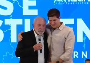 Lula faz novo aceno a João Campos em Recife: ‘Pensa num menino esperto, num cabra jeitoso’