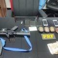 Polícia apreende fuzil, celulares e dinheiro com fugitivos de Mossoró