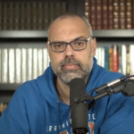 STJ mantém condenação de Allan dos Santos por calúnia contra cineasta Estela Renner