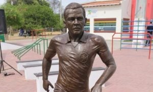 MP recomenda a retirada da estátua de Daniel Alves na cidade natal do jogador