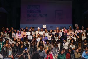 Uma década de Fashion Revolution Brasil: o que mudou na indústria da moda?