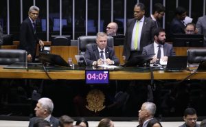 Câmara aprova urgência para 3 projetos e encerra votações nesta quarta; confira a lista