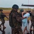 Paraguai envia de volta para o Brasil 25 presos de facções