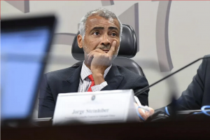 Romário, relator da CPI que apura manipulação no futebol, negocia patrocínio com casa de apostas