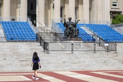 Universidade Columbia sanciona 80 alunos por protestos contra guerra em Gaza