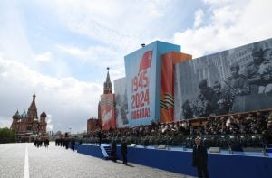 Forças nucleares da Rússia estão sempre em alerta, diz Putin em cerimônia sobre vitória na 2ª Guerra