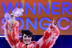 Cantor suíço Nemo se torna primeiro artista não-binário a vencer Festival Eurovision