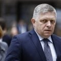 Primeiro-ministro da Eslováquia é baleado e hospitalizado