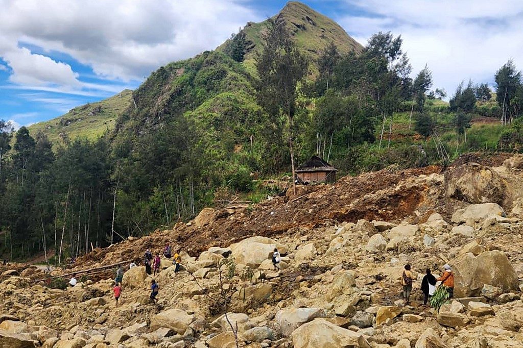Papua-Nova Guiné afirma que mais de 2.000 pessoas foram soterradas em deslizamento
